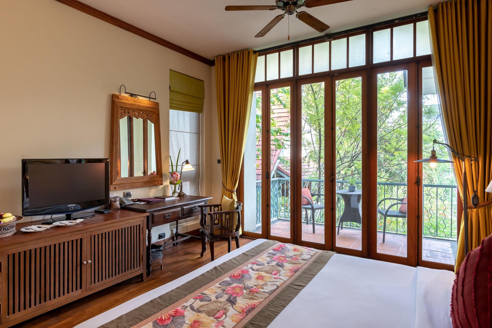 Ariyasom Villa Bangkok Exterior photo