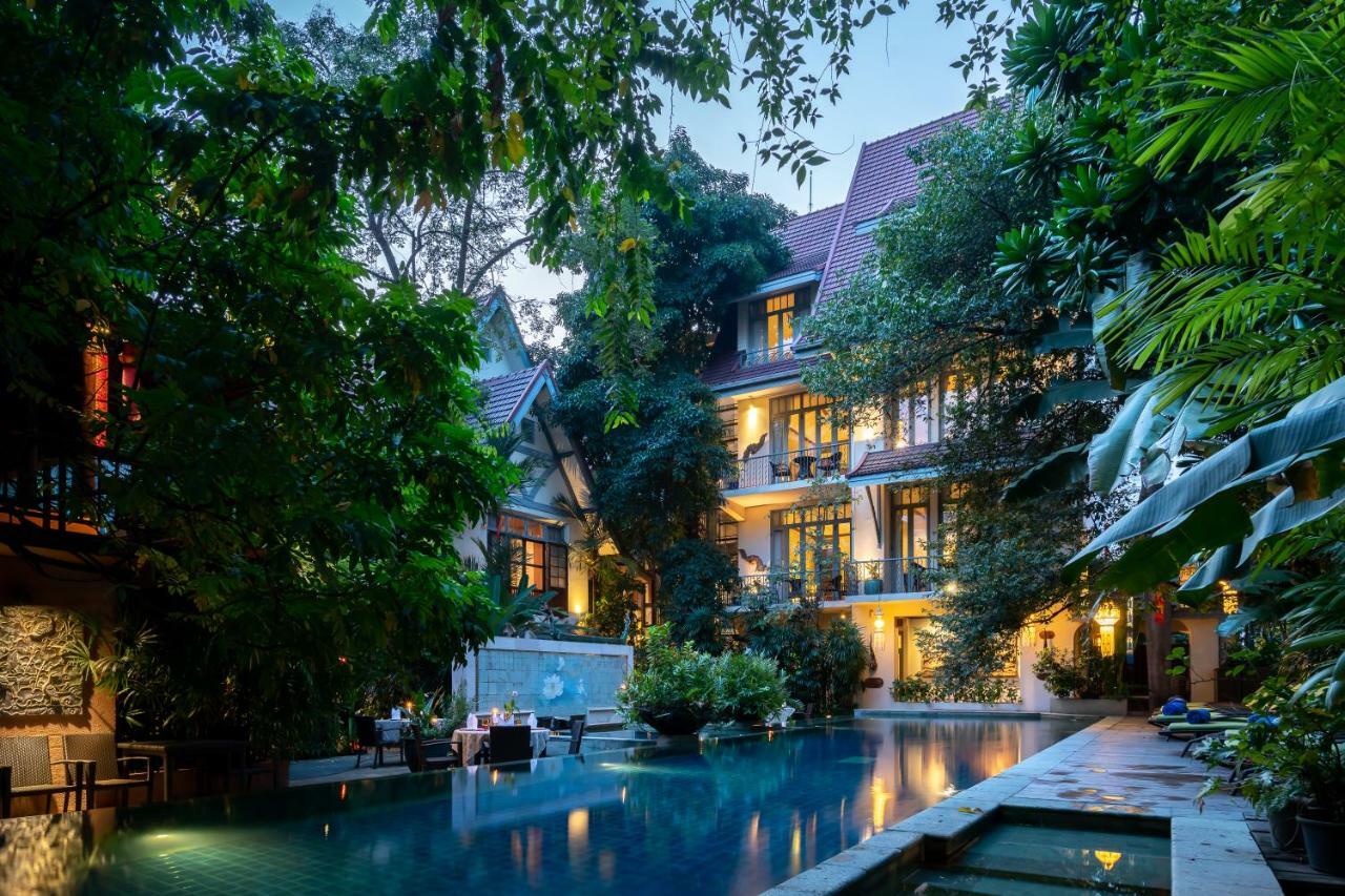 Ariyasom Villa Bangkok Exterior photo