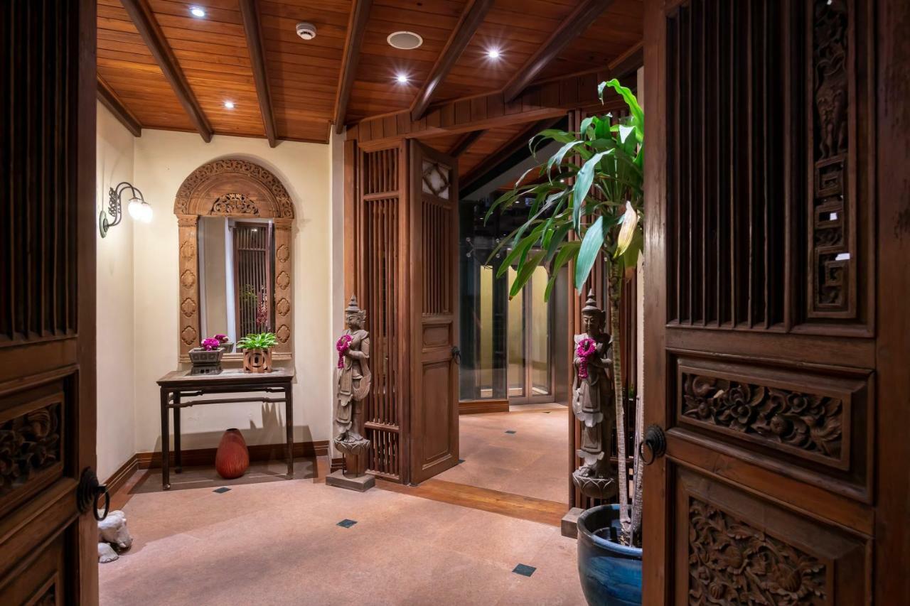 Ariyasom Villa Bangkok Exterior photo